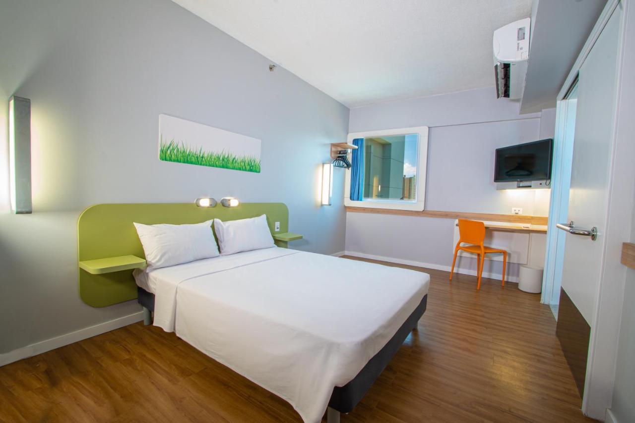 Ibis Budget Fortaleza Praia De Iracema מראה חיצוני תמונה