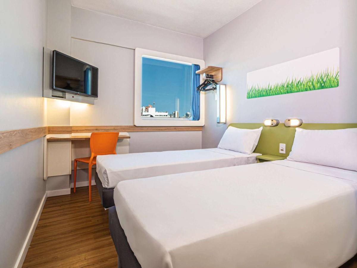 Ibis Budget Fortaleza Praia De Iracema מראה חיצוני תמונה