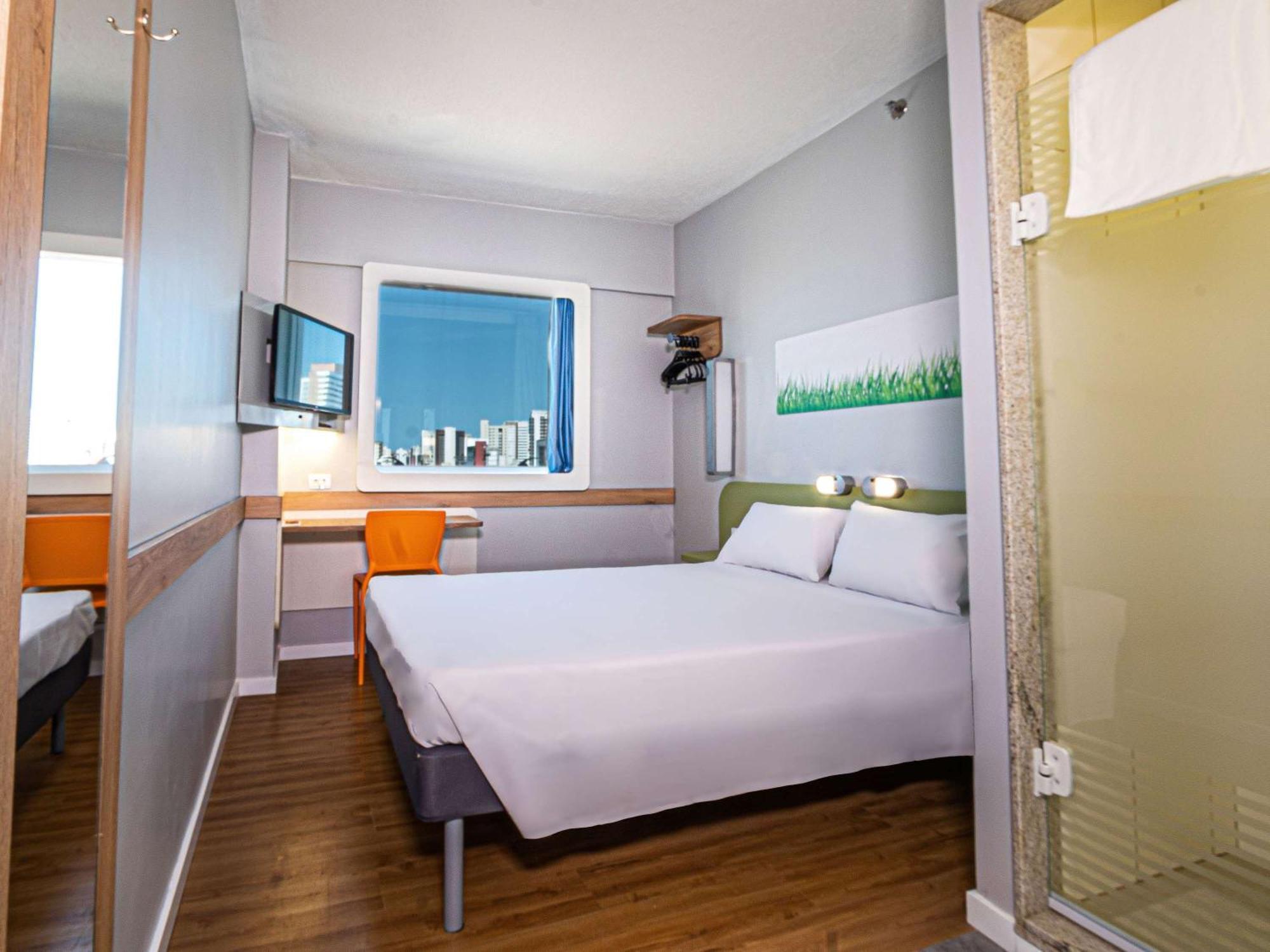 Ibis Budget Fortaleza Praia De Iracema מראה חיצוני תמונה