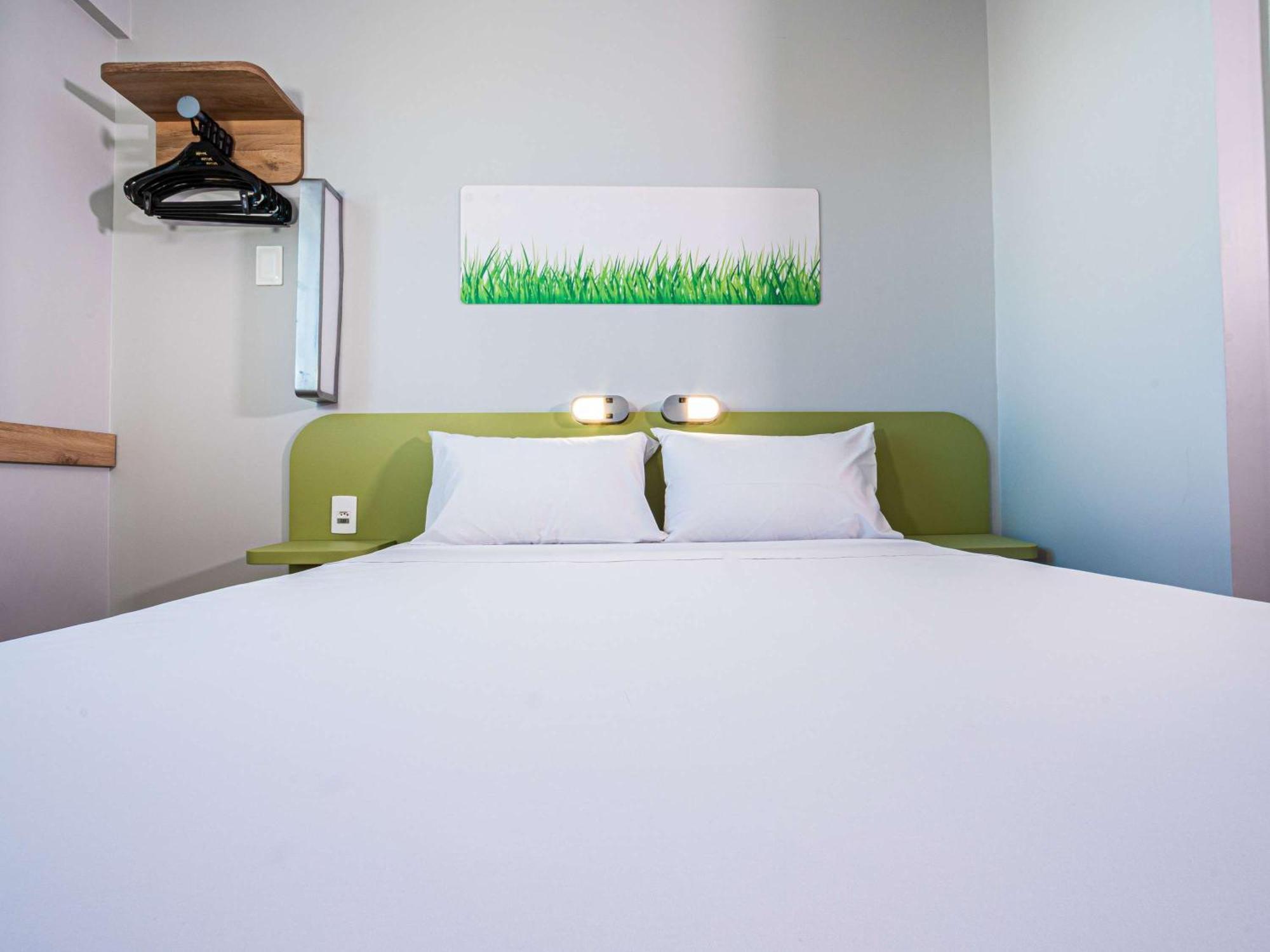 Ibis Budget Fortaleza Praia De Iracema מראה חיצוני תמונה
