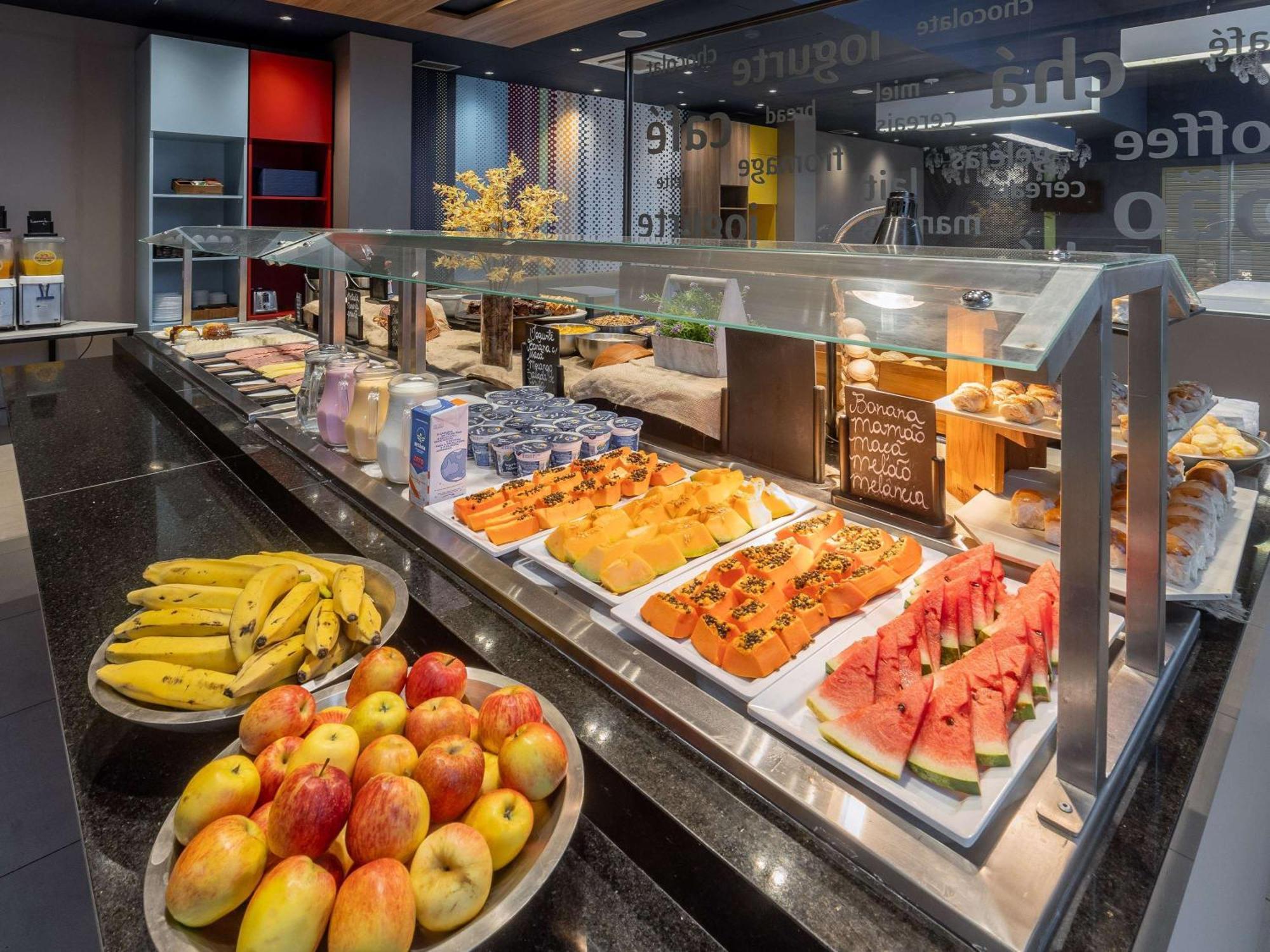 Ibis Budget Fortaleza Praia De Iracema מראה חיצוני תמונה